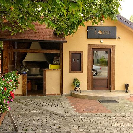 Vila Chess Beograd Bagian luar foto